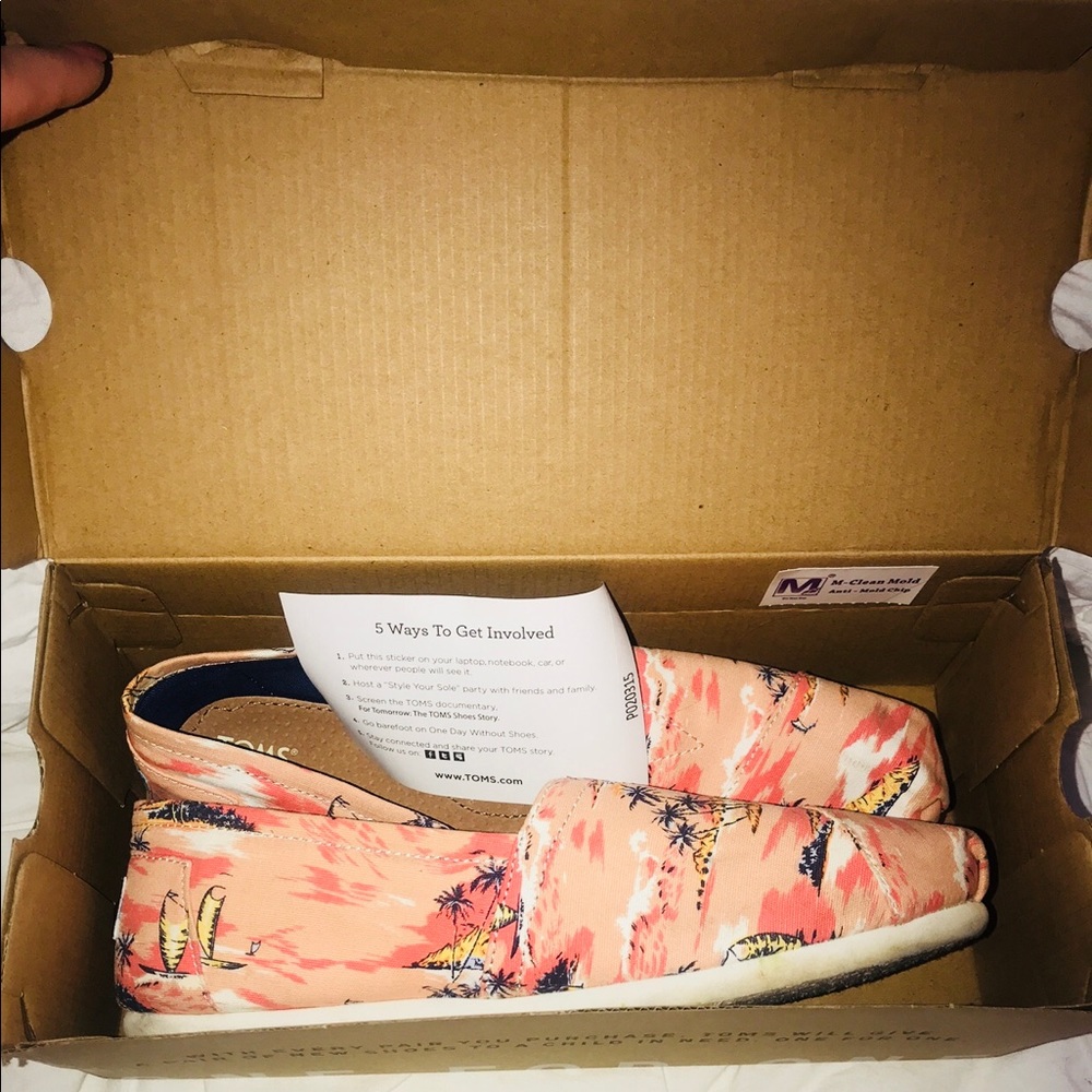 toms shoes